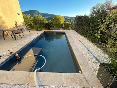 Image de Piscine et paysage ( garnero Yoan )