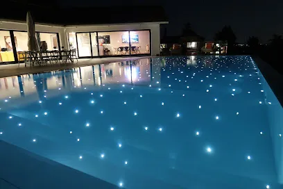 Image de Pool & Light by Patrick Mazure